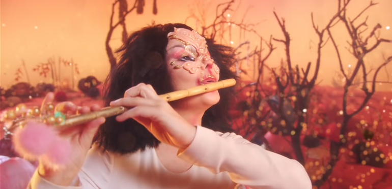 Björk werkt aan nieuw album
