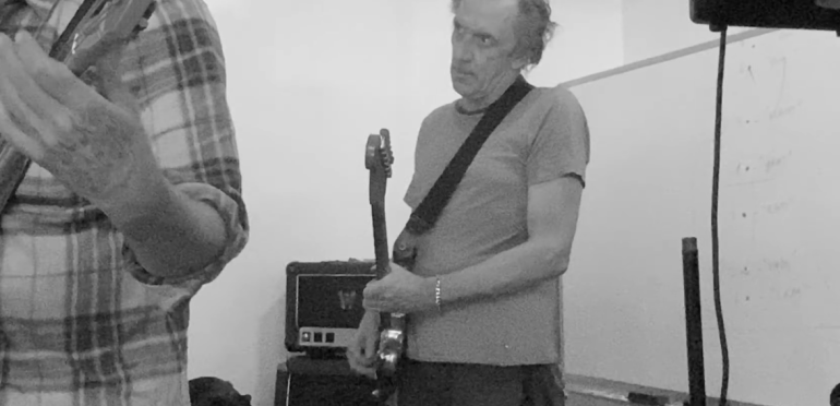 Thelonious Monster-gitarist Dix Denney (65) overleden