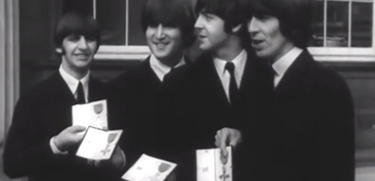 Vandaag: een koninklijke onderscheiding voor The Beatles