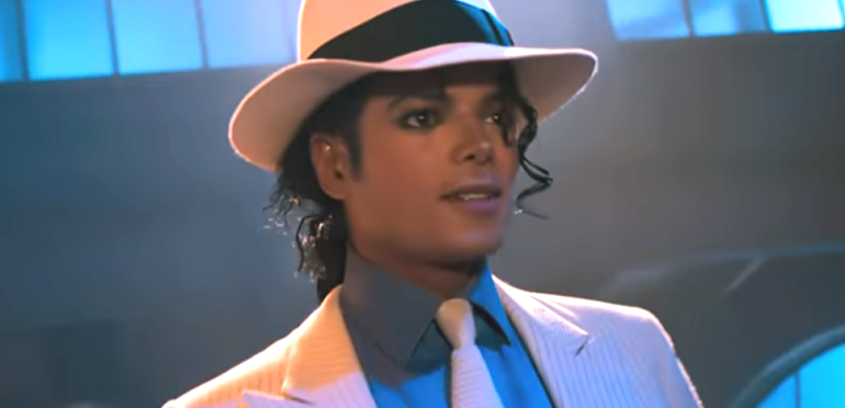 Vandaag: Michael Jackson vertoont Moonwalk