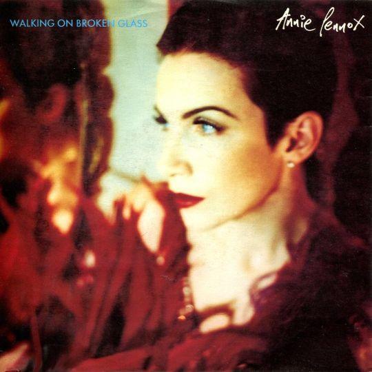 Coverafbeelding Walking On Broken Glass - Annie Lennox