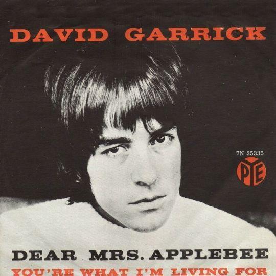 Coverafbeelding Dear Mrs. Applebee - David Garrick