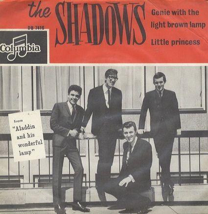 Coverafbeelding Genie With The Light Brown Lamp - The Shadows