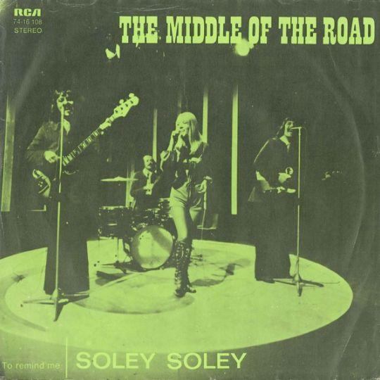 Coverafbeelding Soley Soley - The Middle Of The Road
